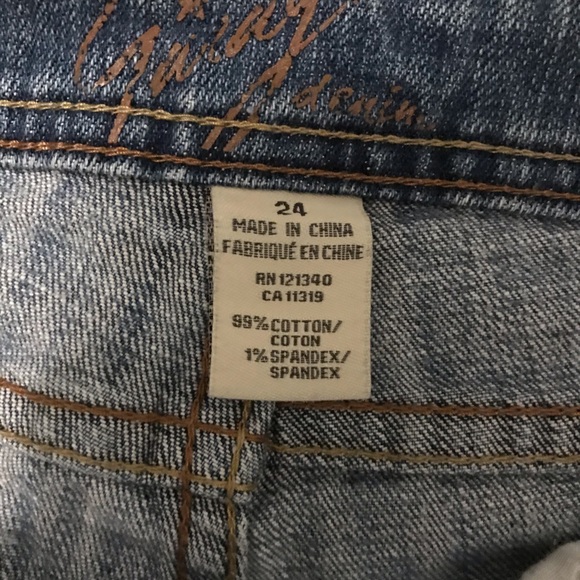 Garage booty shorts - Picture 2 of 3